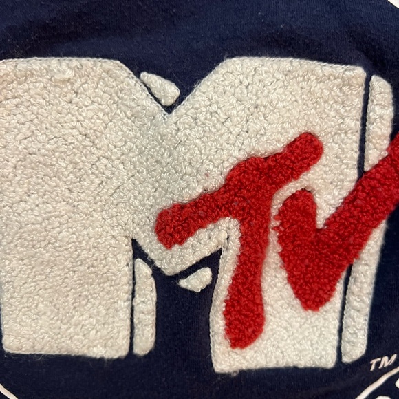 Vintage MTV Crewneck Sweatshirt with Fuzzy Logo - Picture 4 of 7